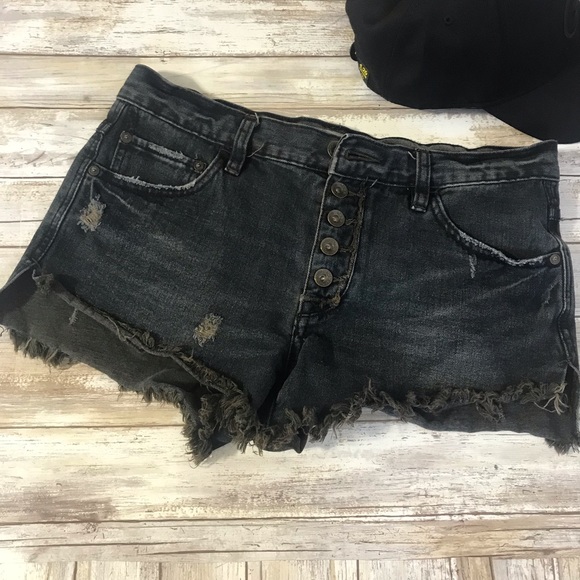 ‼️FREE PEOPLE Black Distressed Cut Off Shorts 26‼️ - Picture 6 of 8